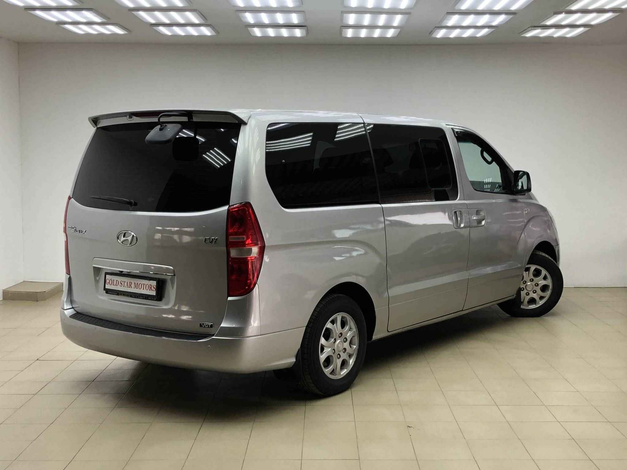 Hyundai Grand Starex, I