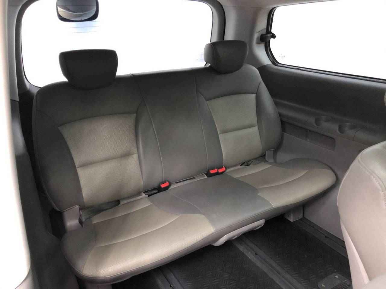 Hyundai Grand Starex, I