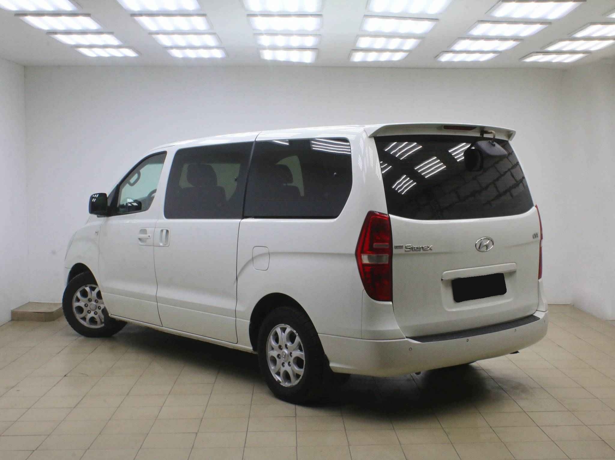 Hyundai Grand Starex, I