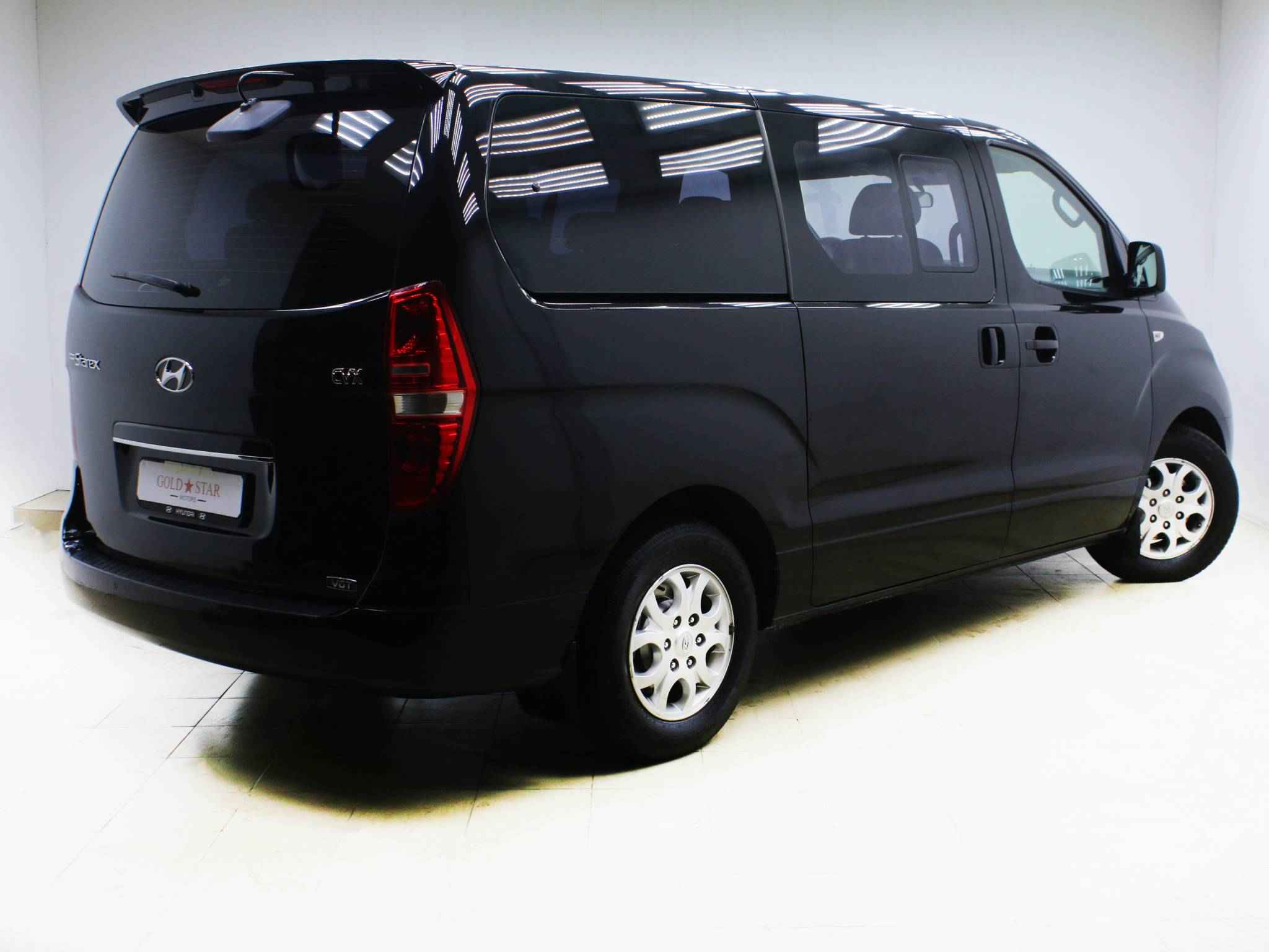 Hyundai Grand Starex, I
