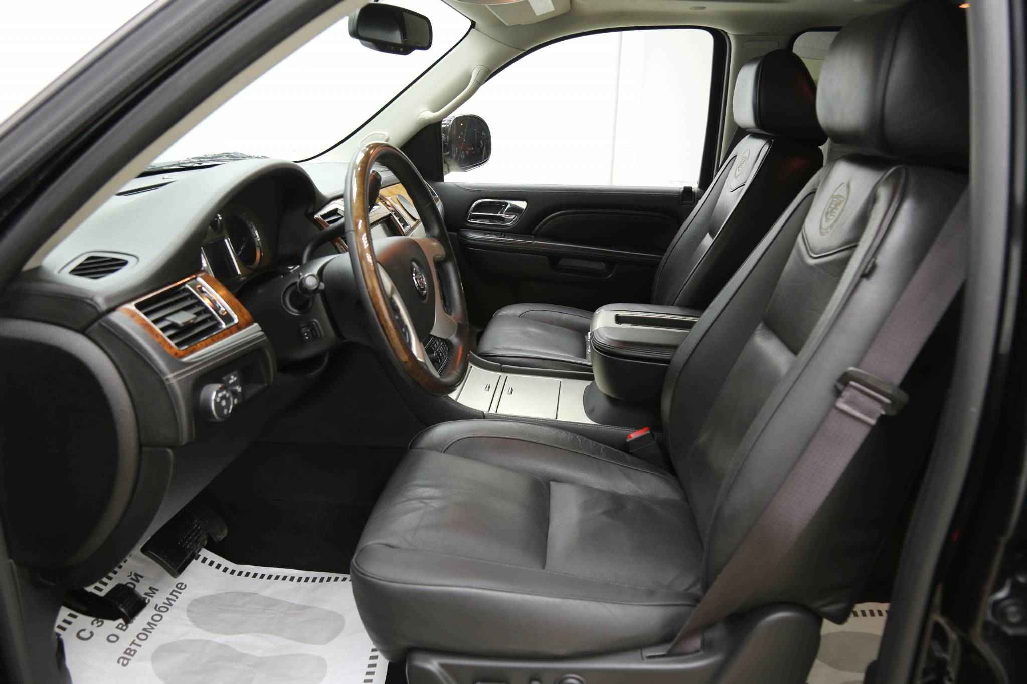 Cadillac Escalade, III