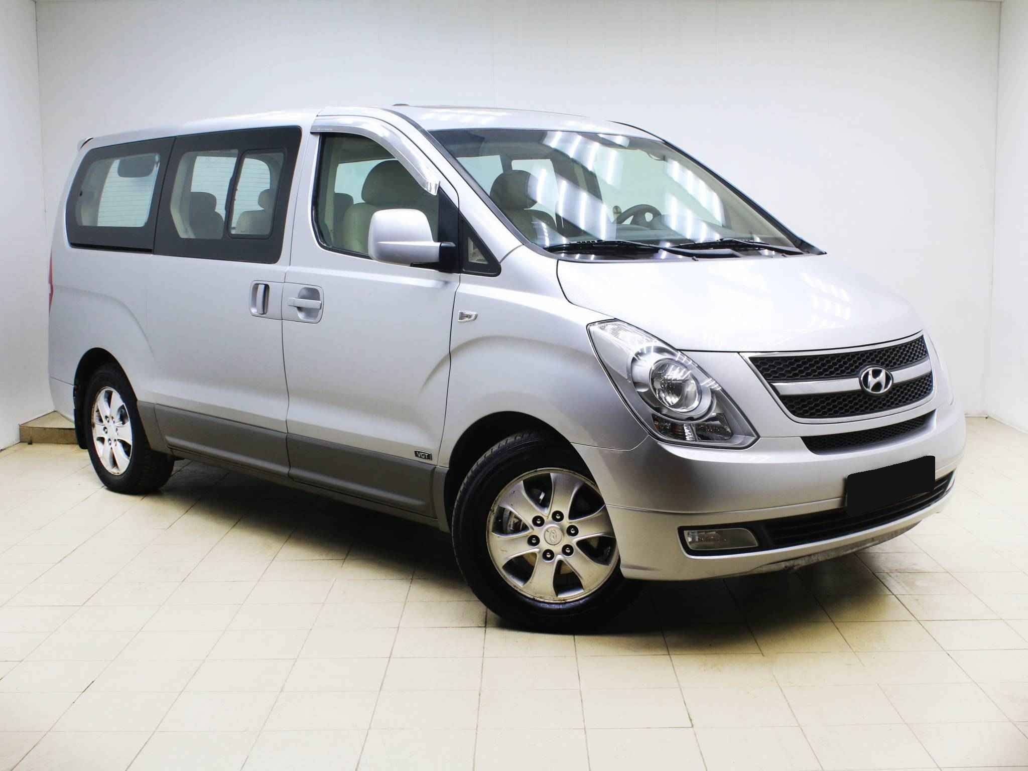 Hyundai Grand Starex, I