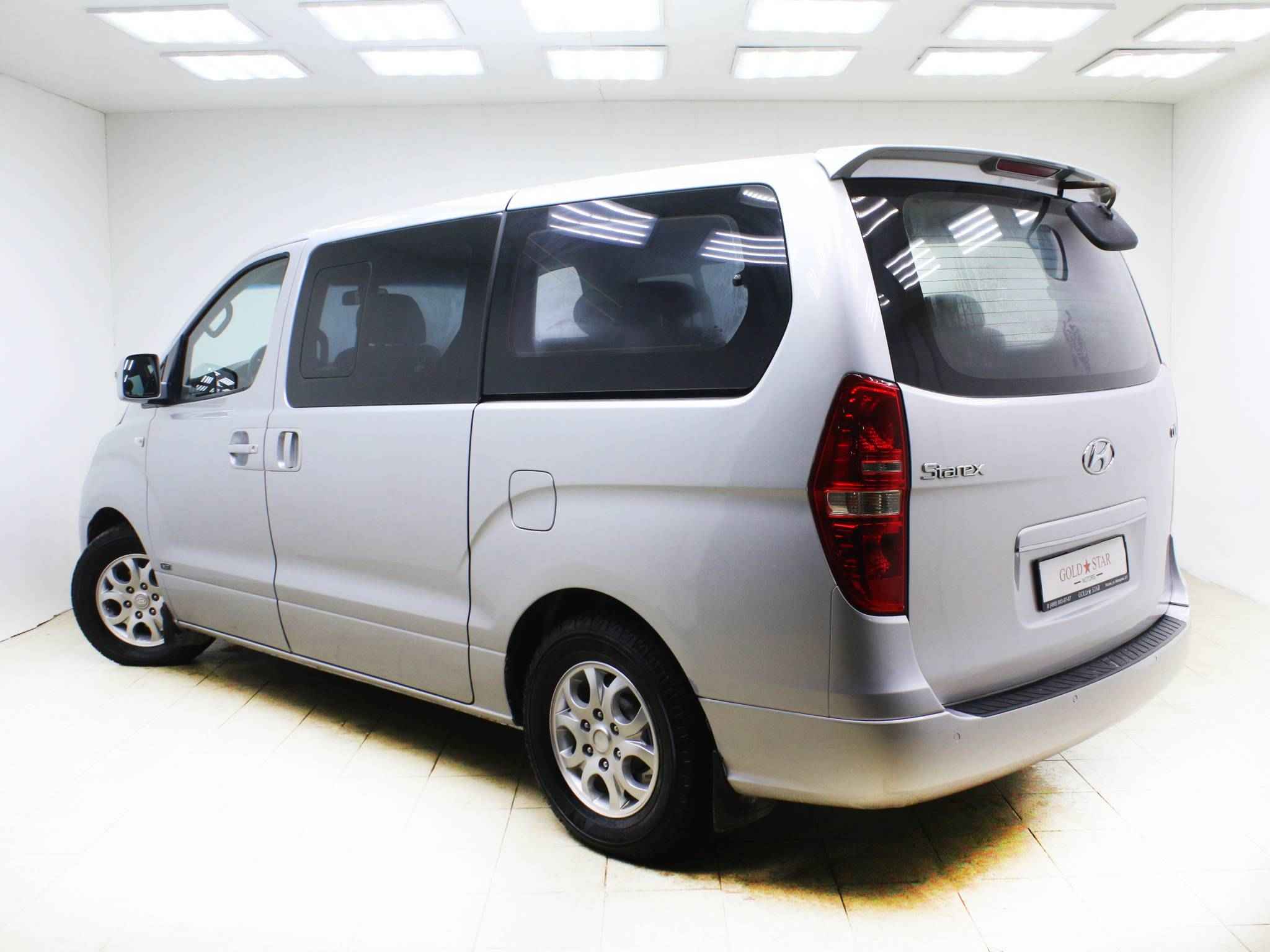 Hyundai Grand Starex, I