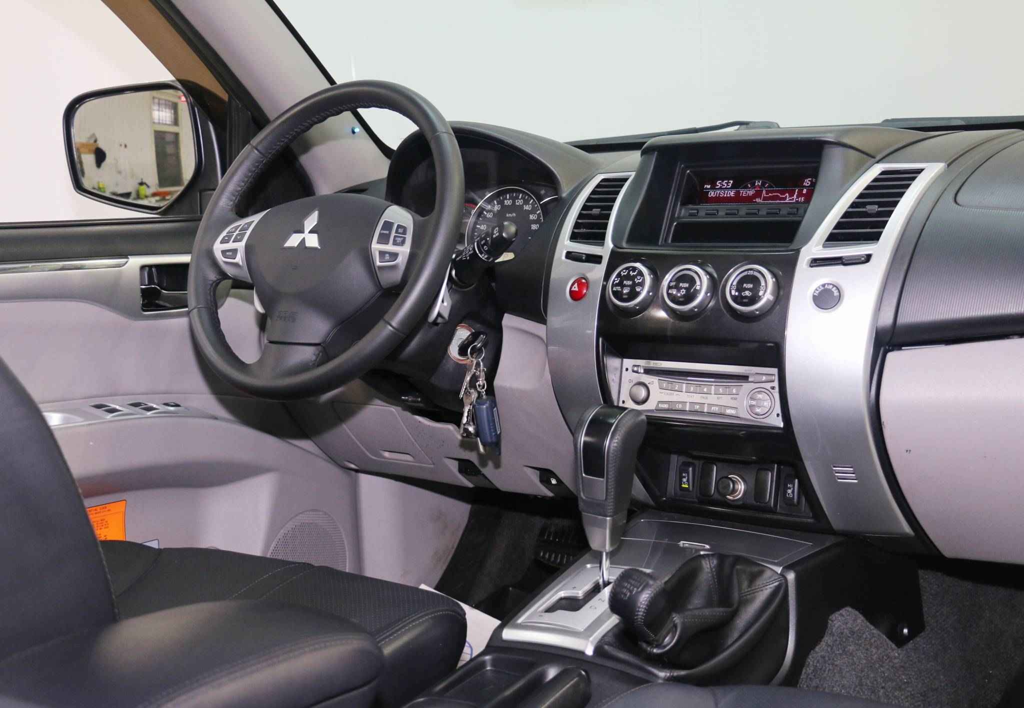 Mitsubishi Pajero Sport, II