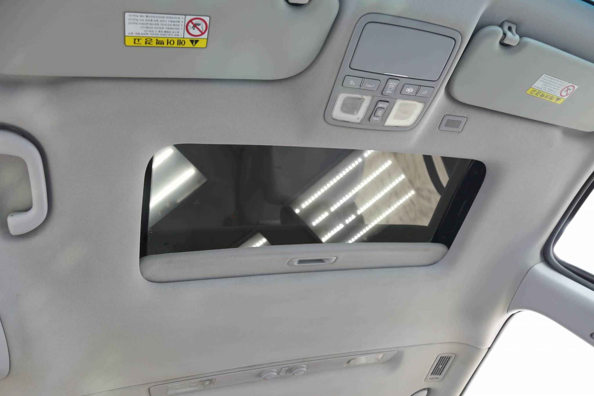 Hyundai Grand Starex, I