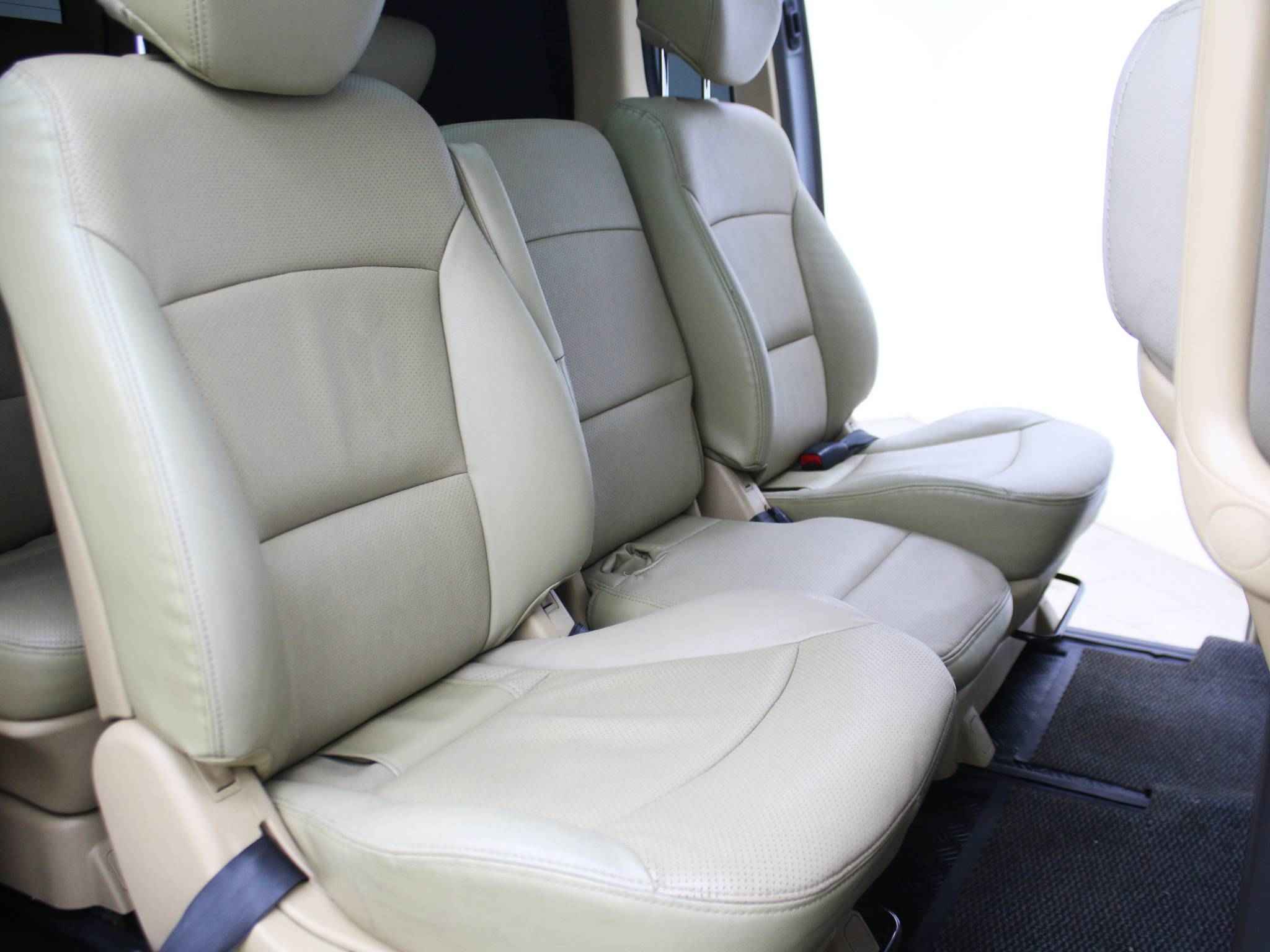 Hyundai Grand Starex, I