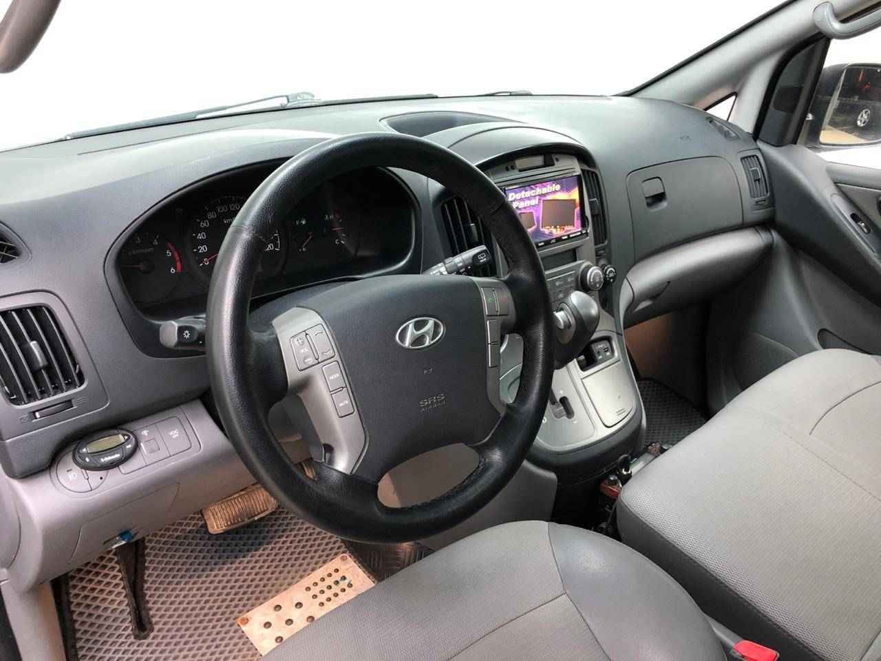 Hyundai Grand Starex, I