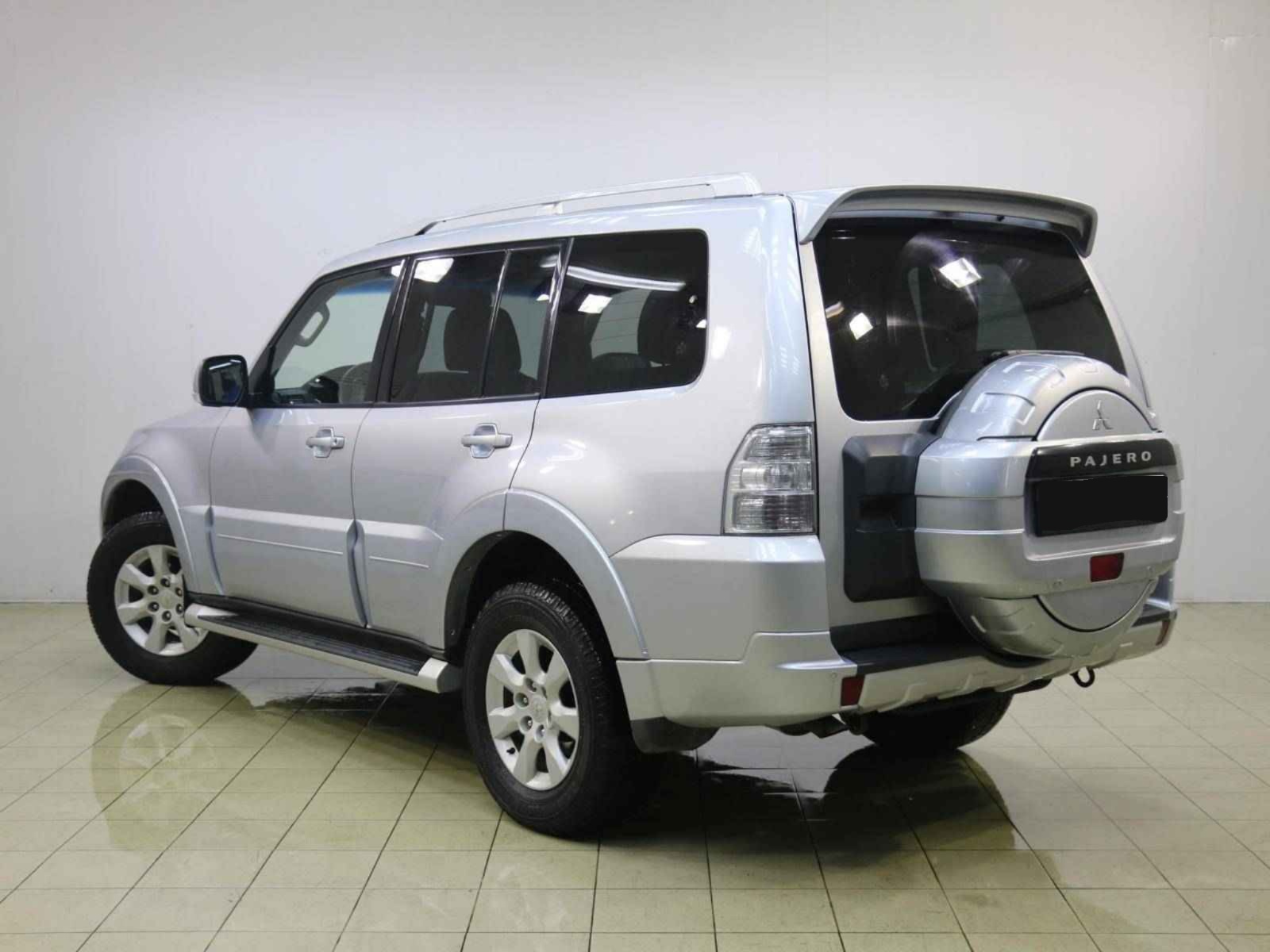 Mitsubishi Pajero, IV