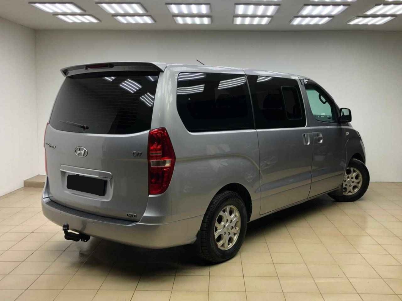 Hyundai Grand Starex, I