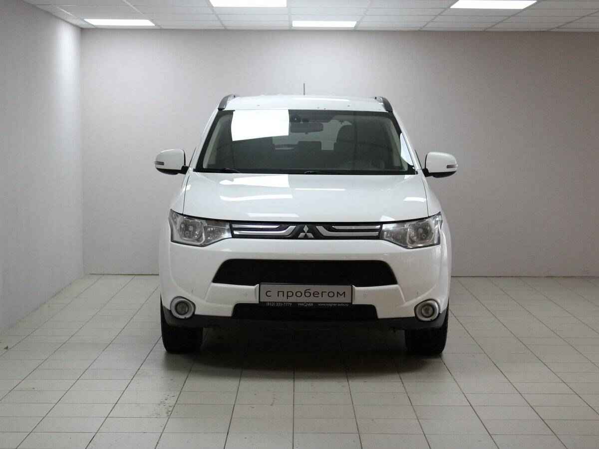 Mitsubishi Outlander, III