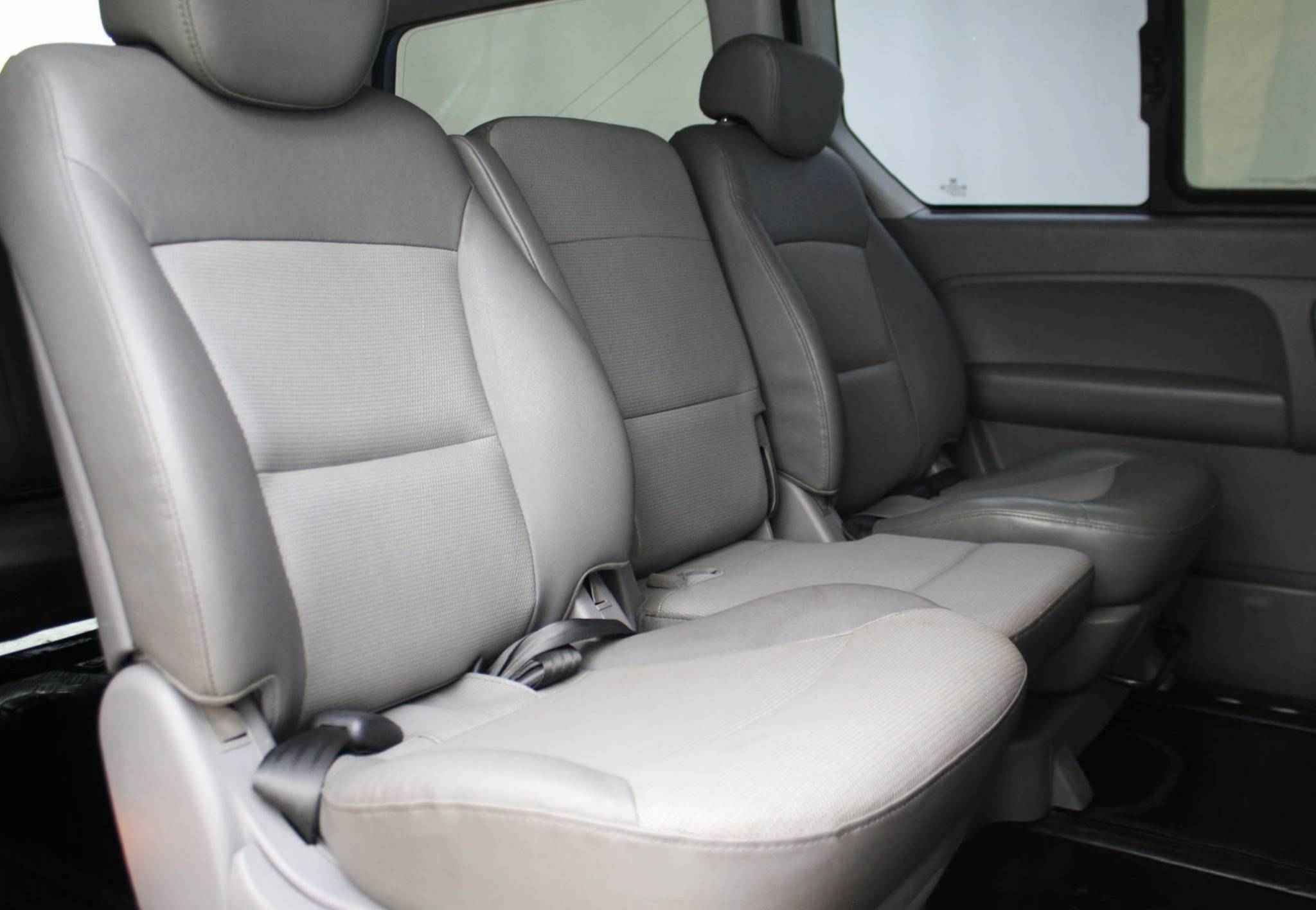 Hyundai Grand Starex, I