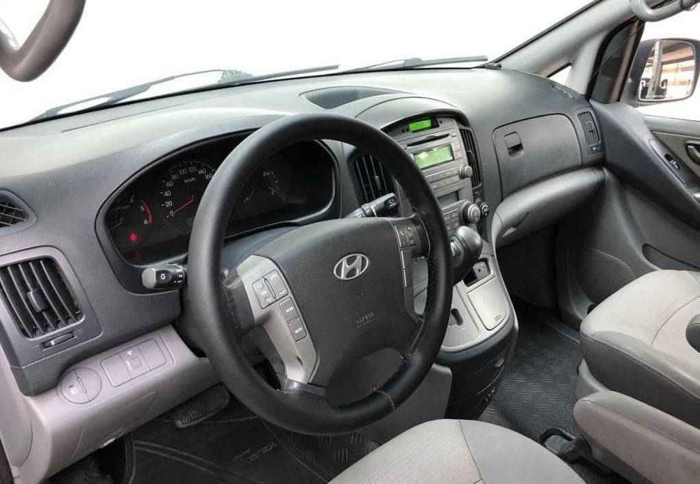 Hyundai Grand Starex, I