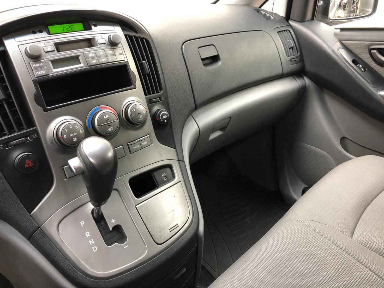 Hyundai Grand Starex, I