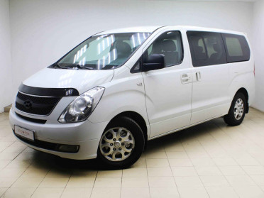 Hyundai Grand Starex, I