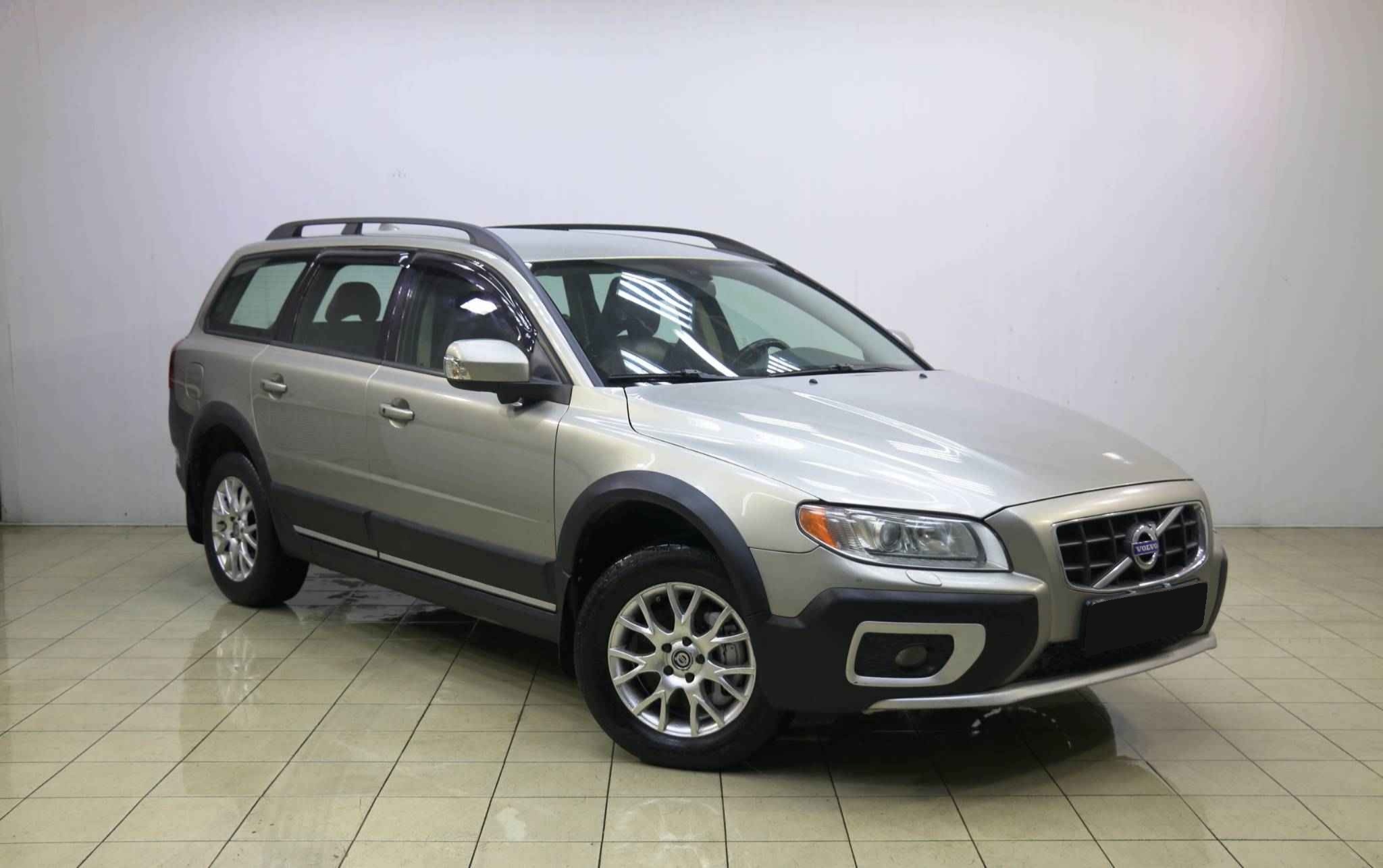 Volvo XC70, II