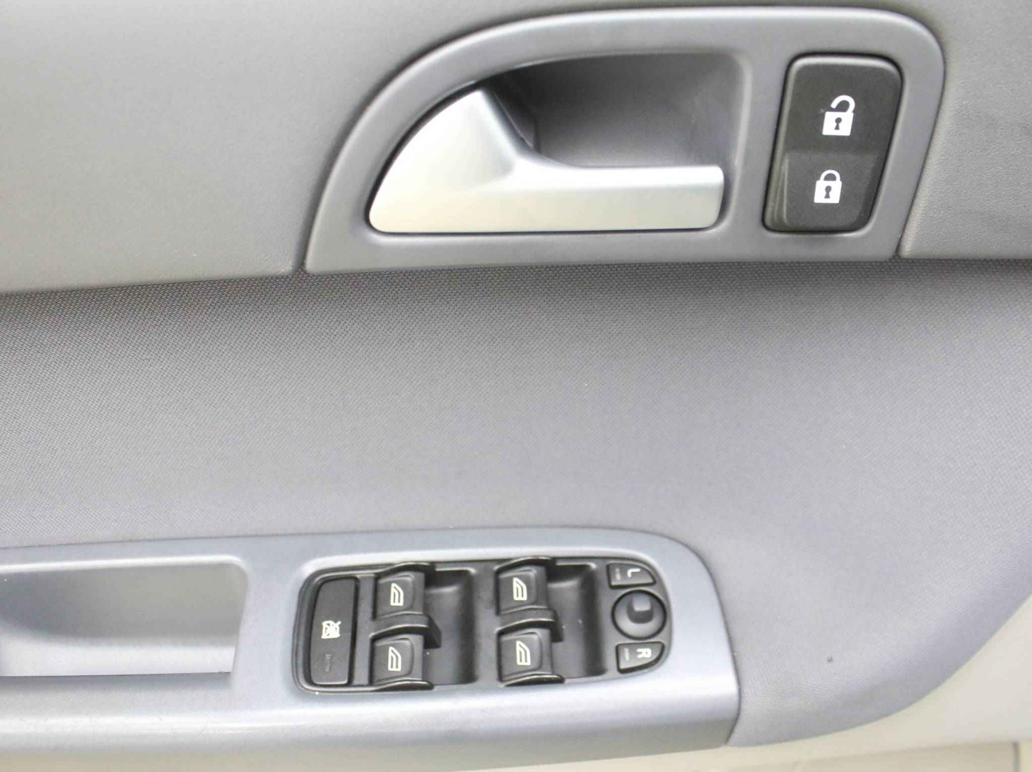 Volvo V50, I Рестайлинг