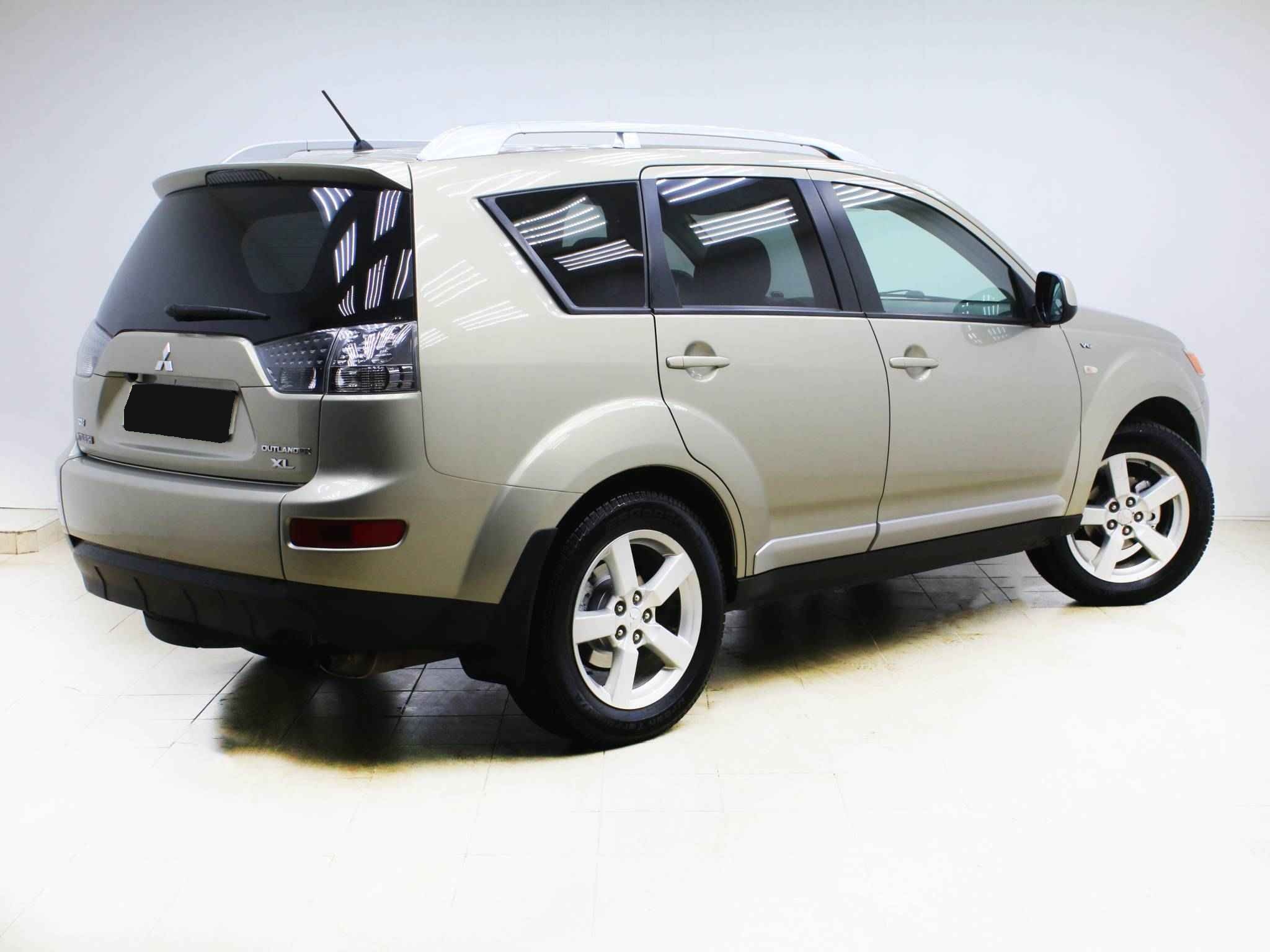 Mitsubishi Outlander, II