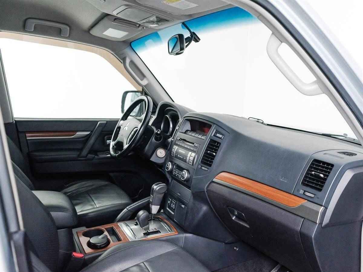 Mitsubishi Pajero, IV