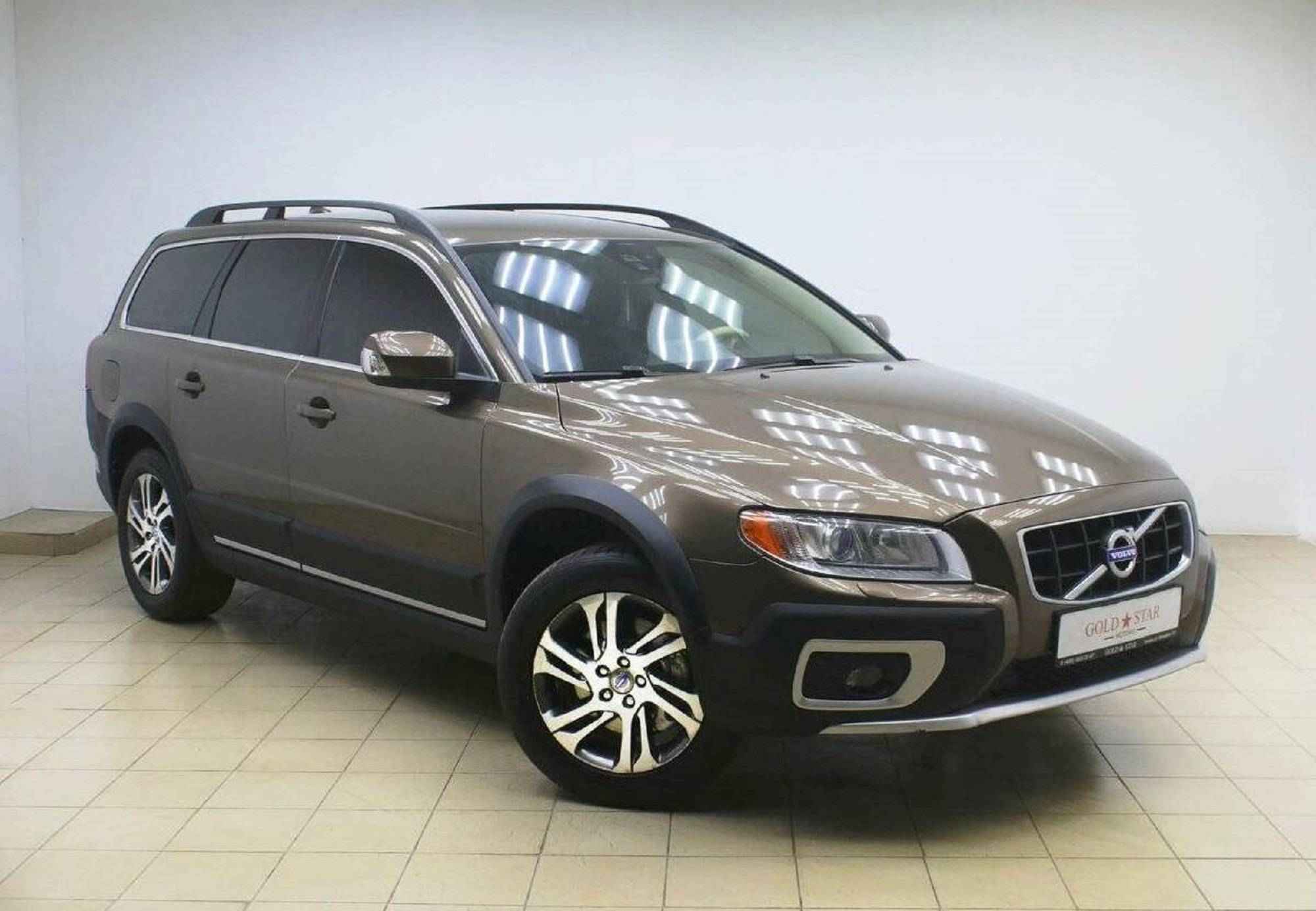 Volvo XC70, II