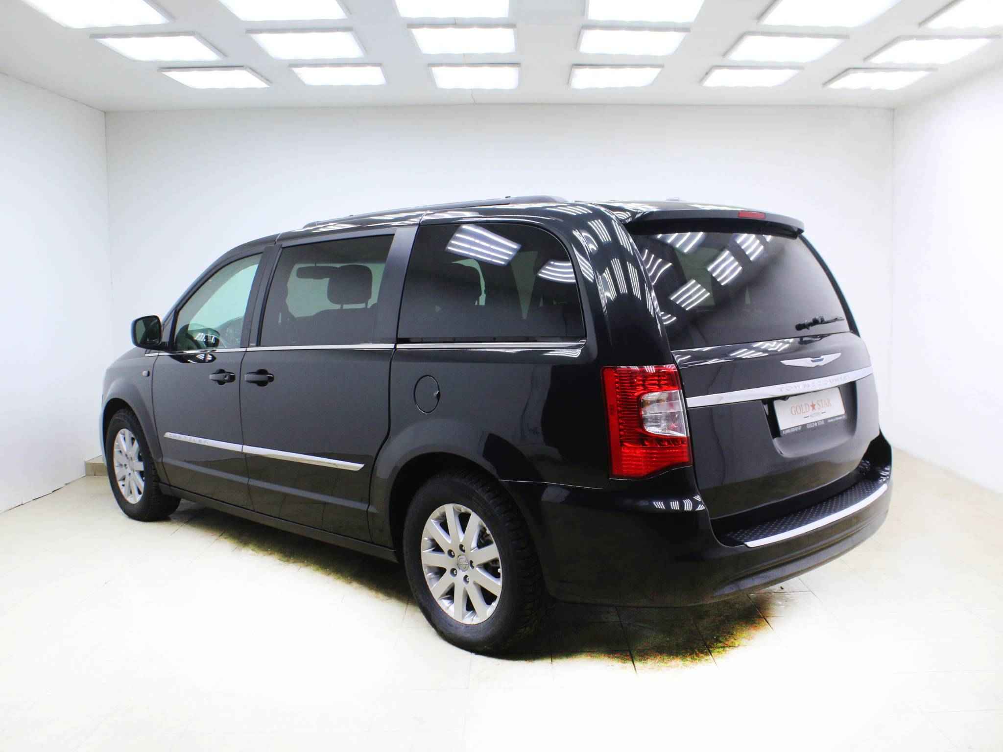 Chrysler Town & Country, V Рестайлинг