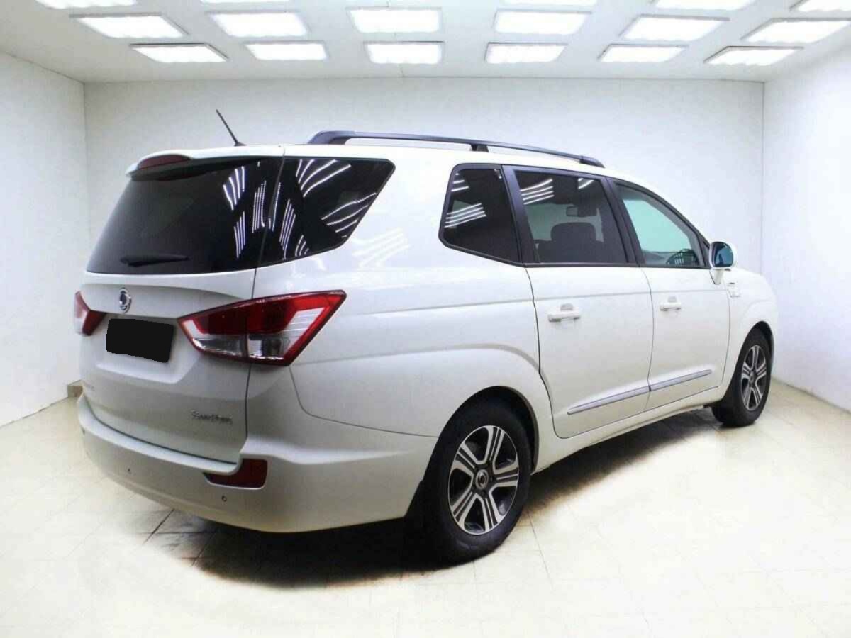 SsangYong Stavic