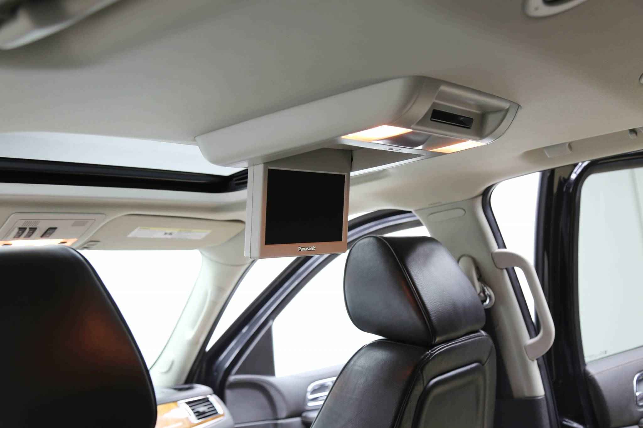 Cadillac Escalade, III