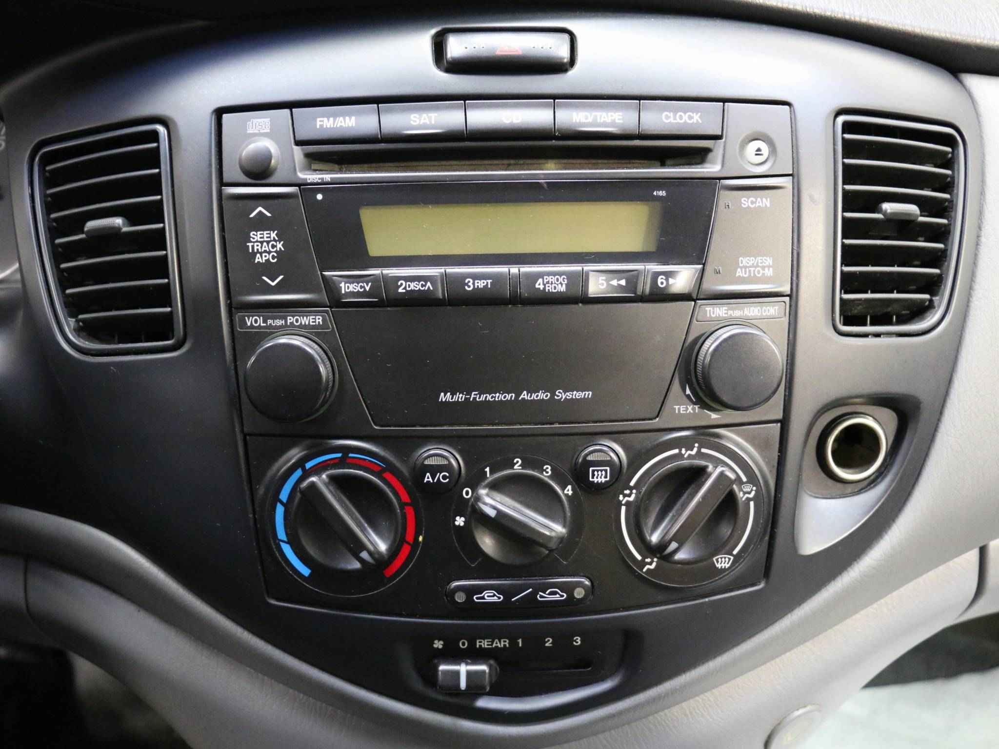 Mazda MPV, II (LW) Рестайлинг