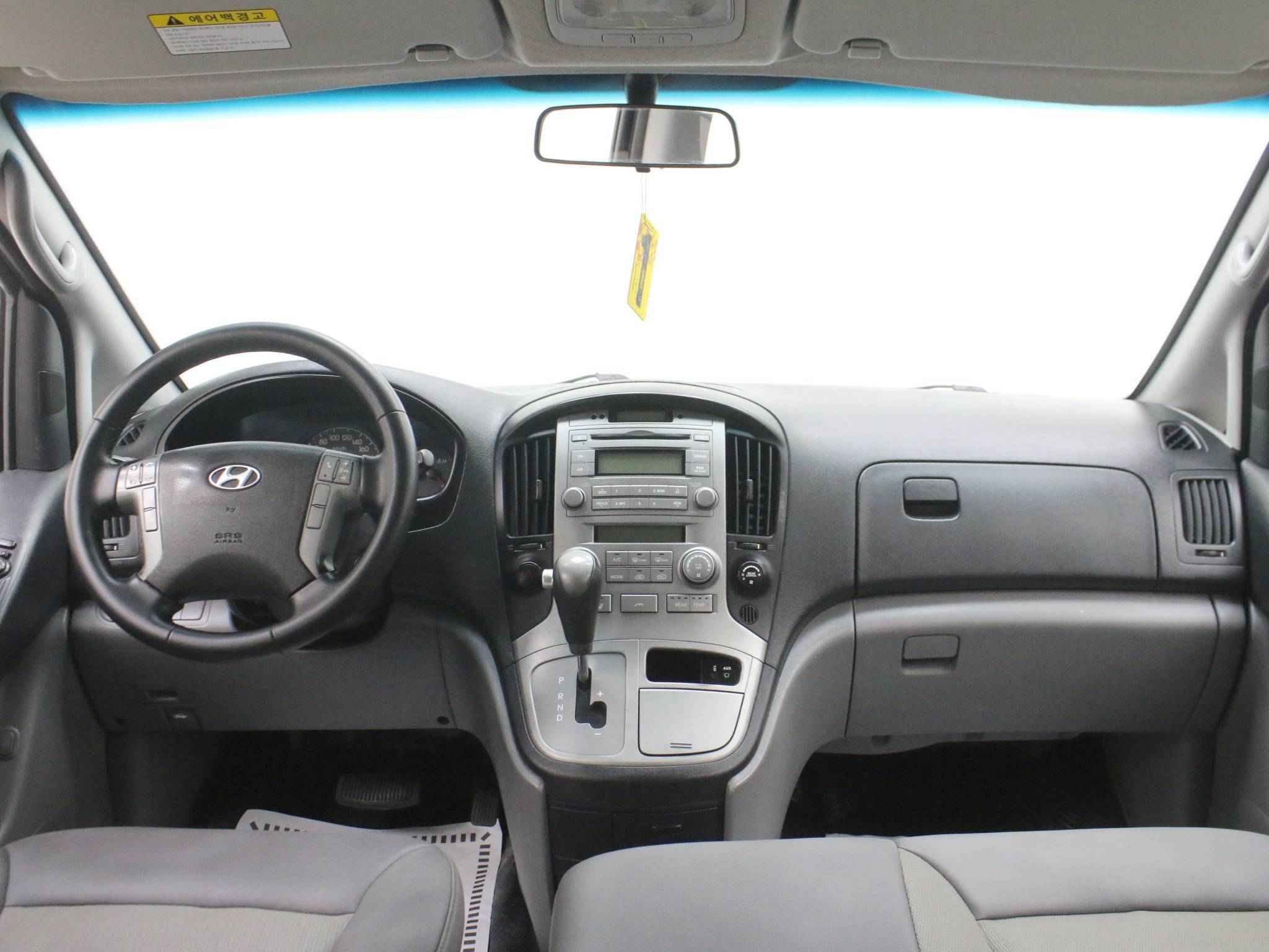 Hyundai Grand Starex, I