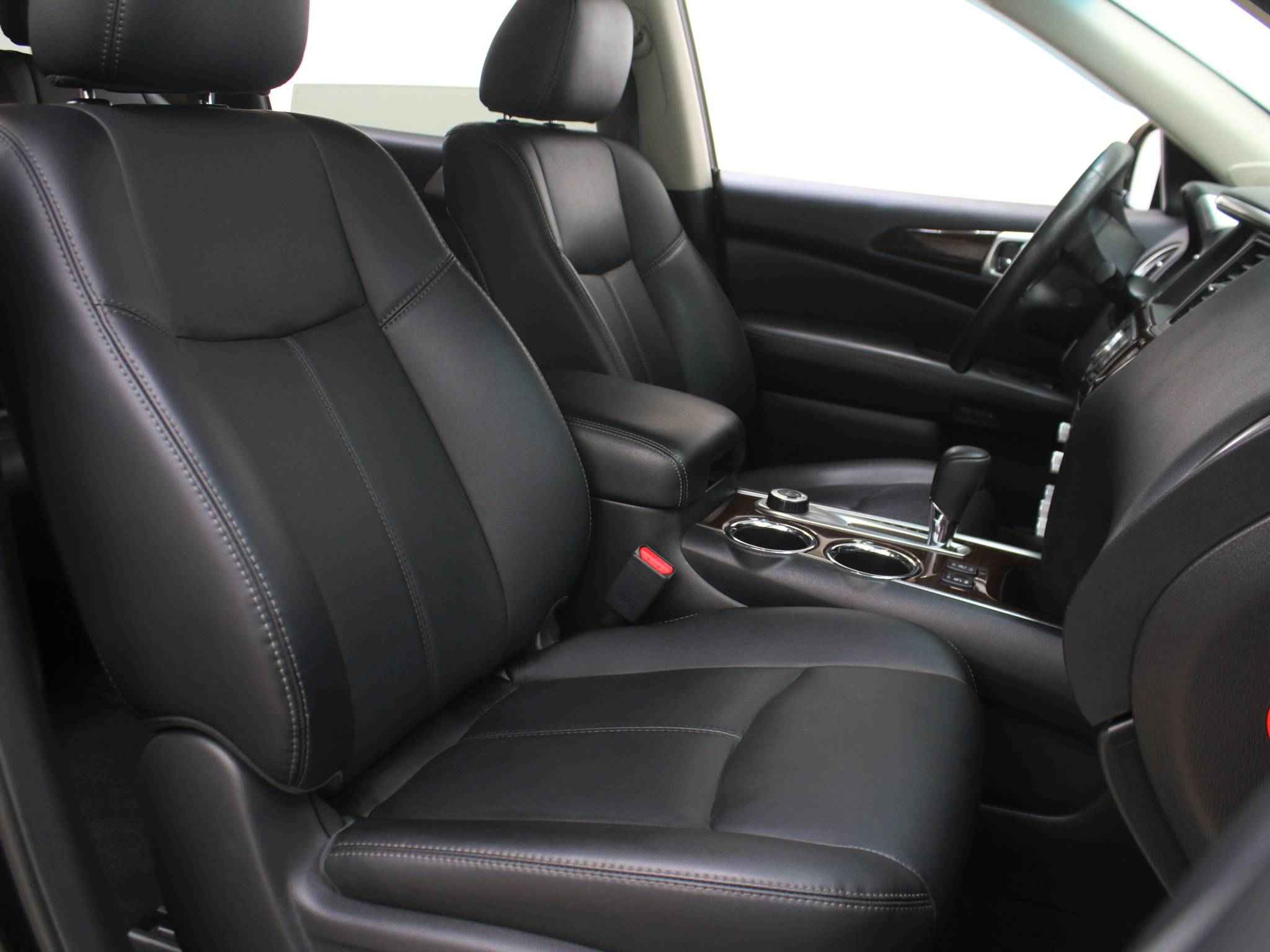 Nissan Pathfinder, IV