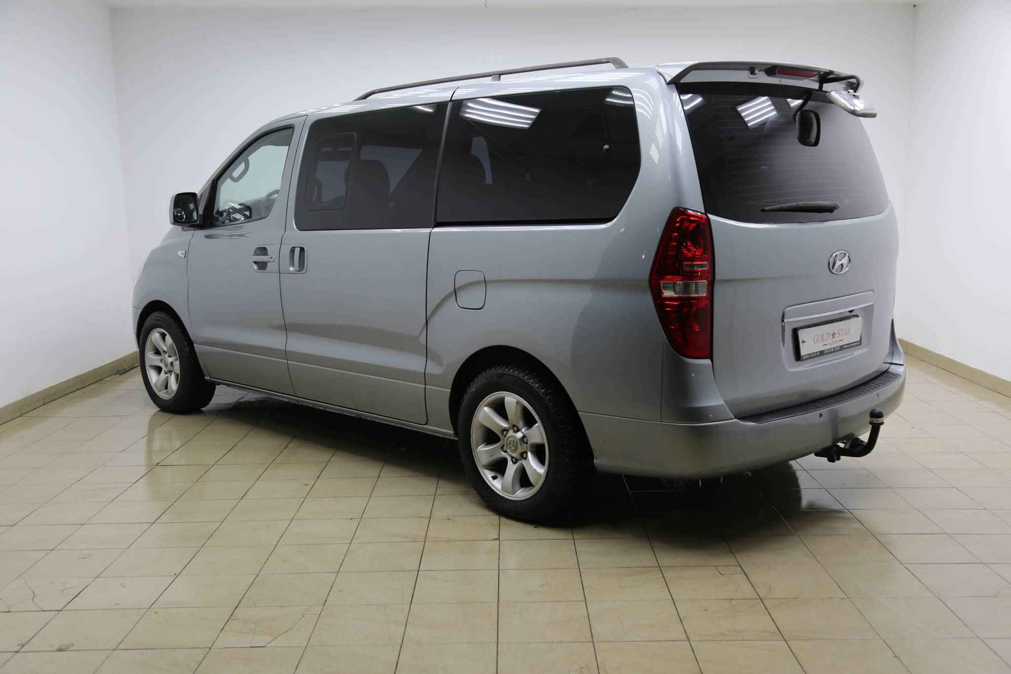 Hyundai Grand Starex, I