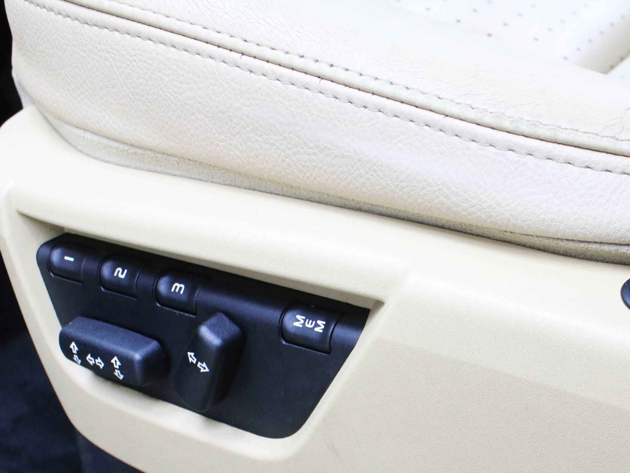 Land Rover Discovery, III