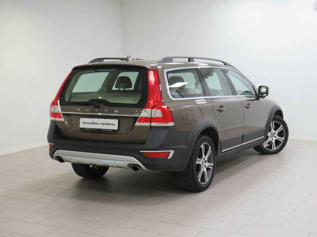 Volvo XC70, II