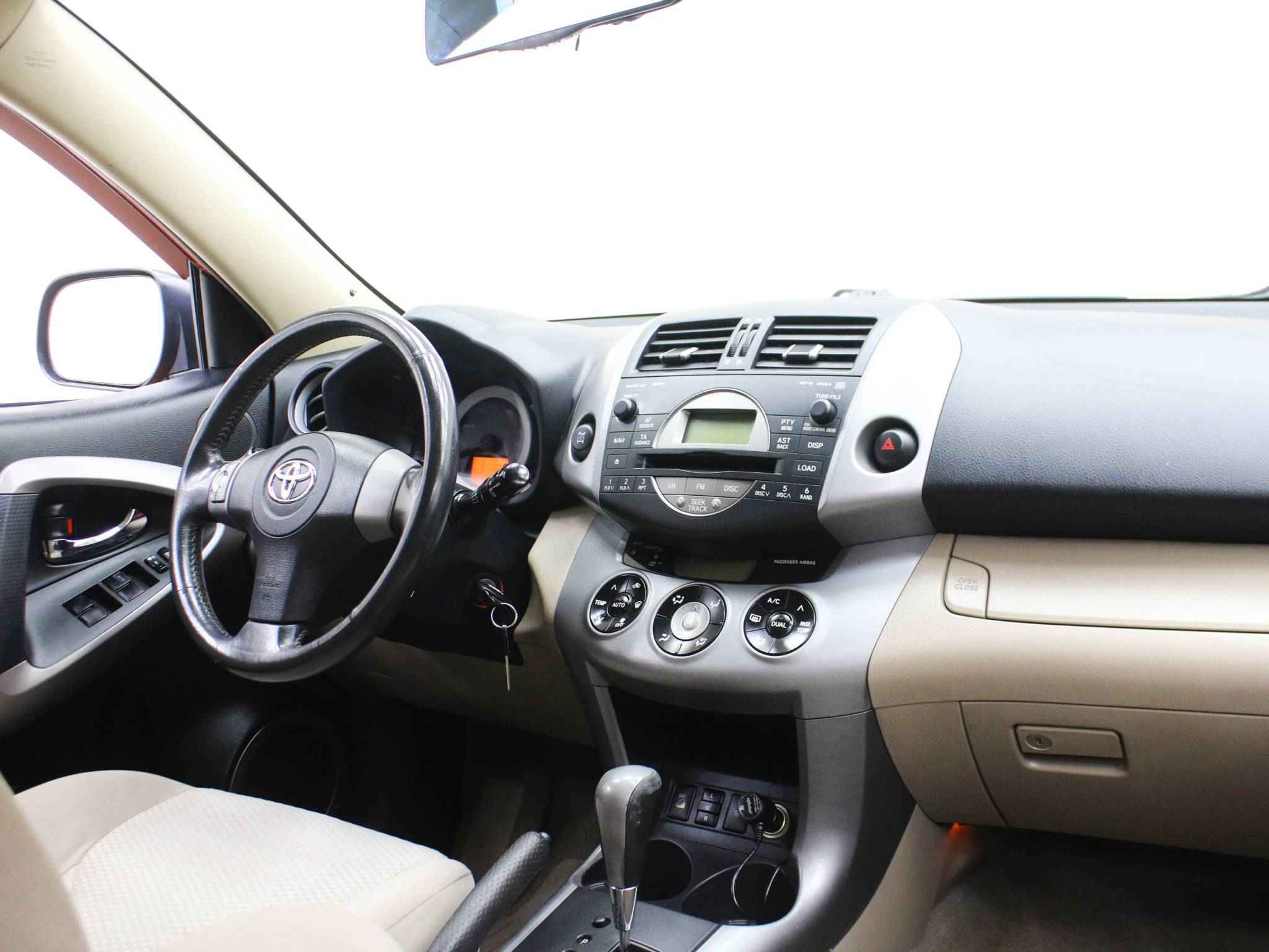 Toyota RAV4, III (XA30)