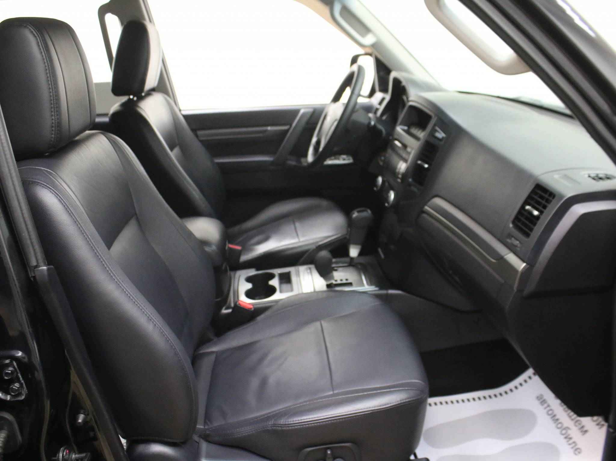 Mitsubishi Pajero, IV Рестайлинг 1