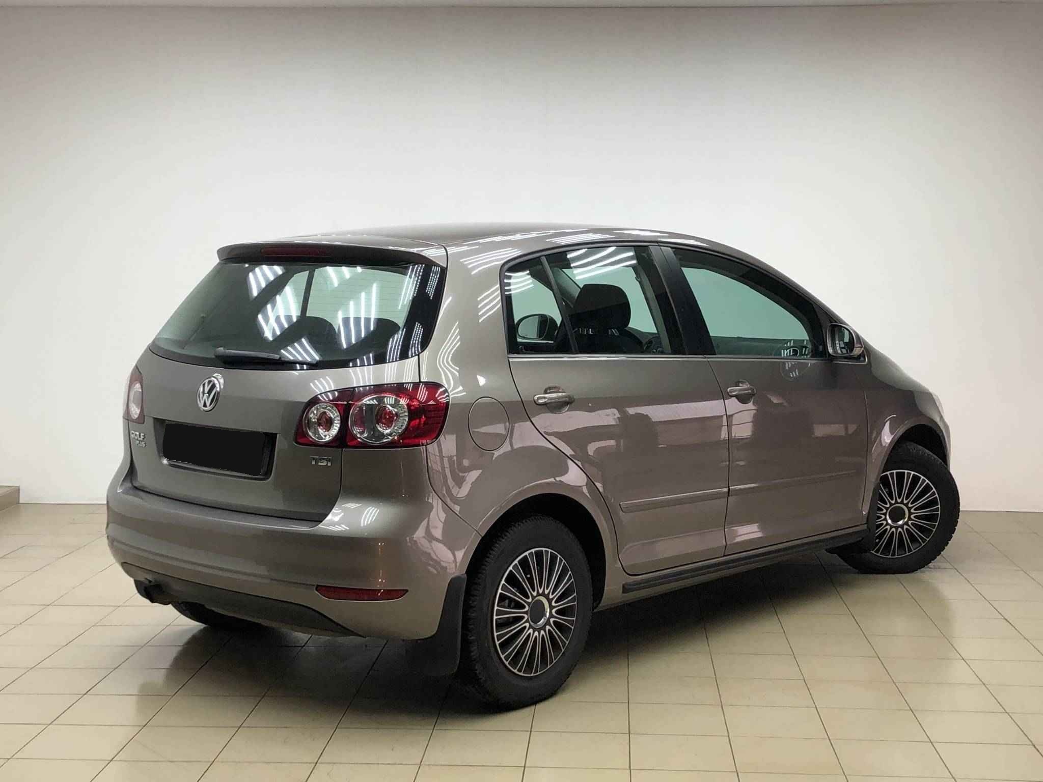 Volkswagen Golf Plus, II