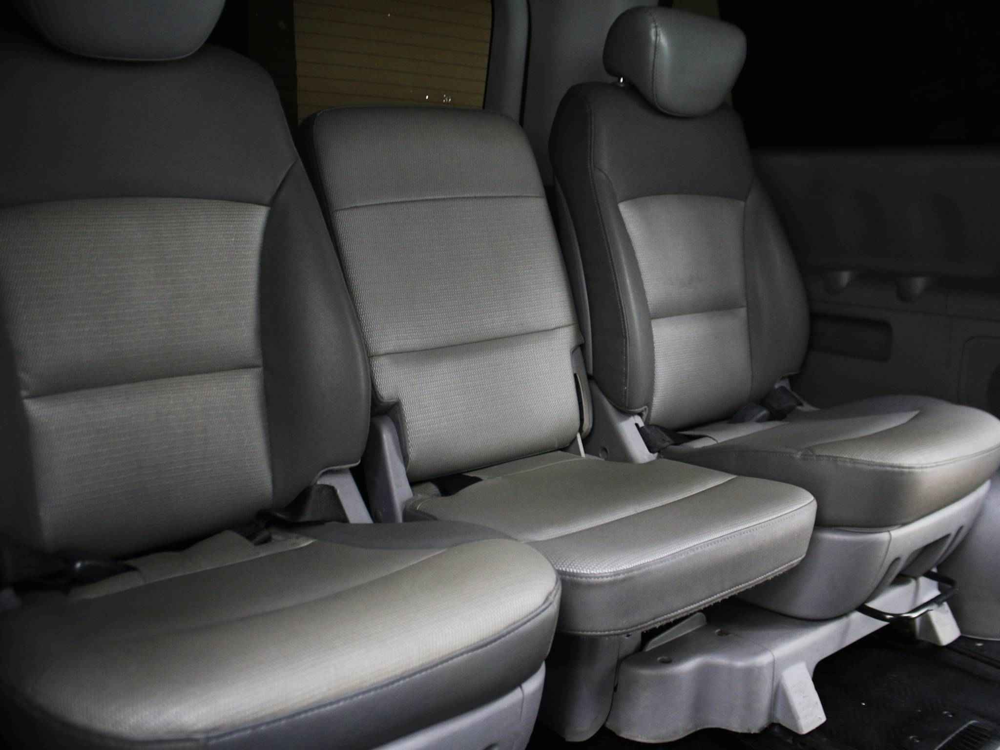 Hyundai Grand Starex, I