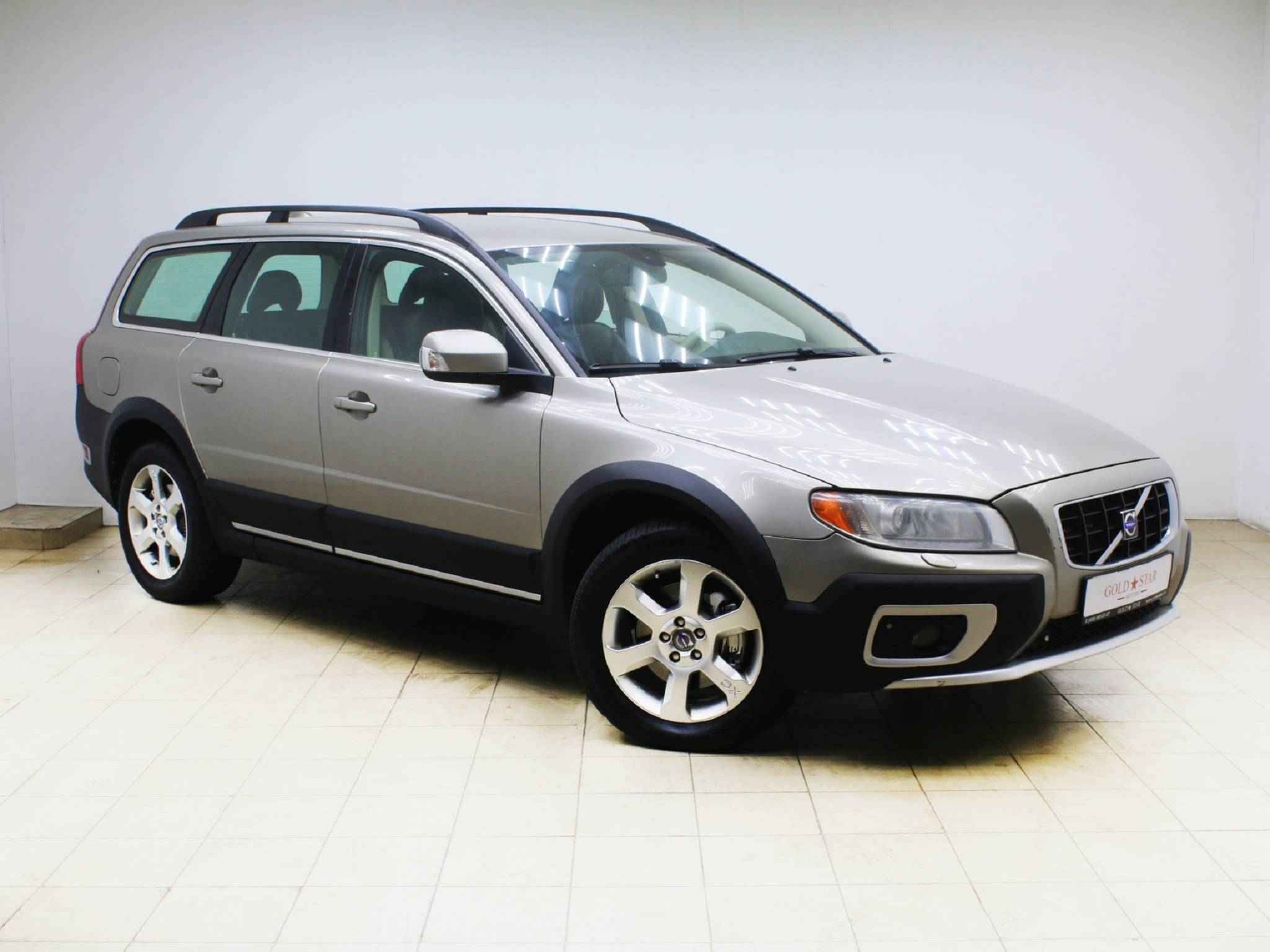 Volvo XC70, II