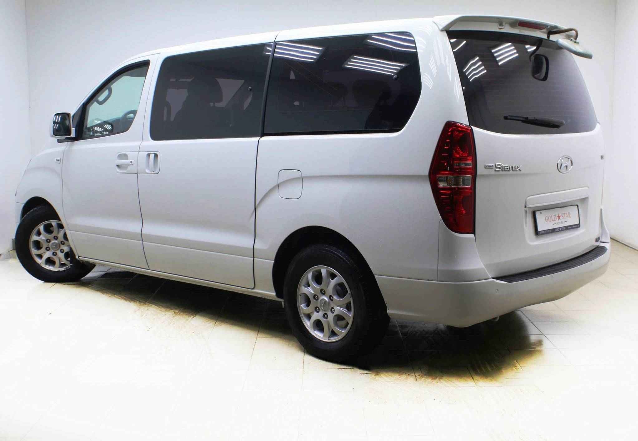 Hyundai Grand Starex, I