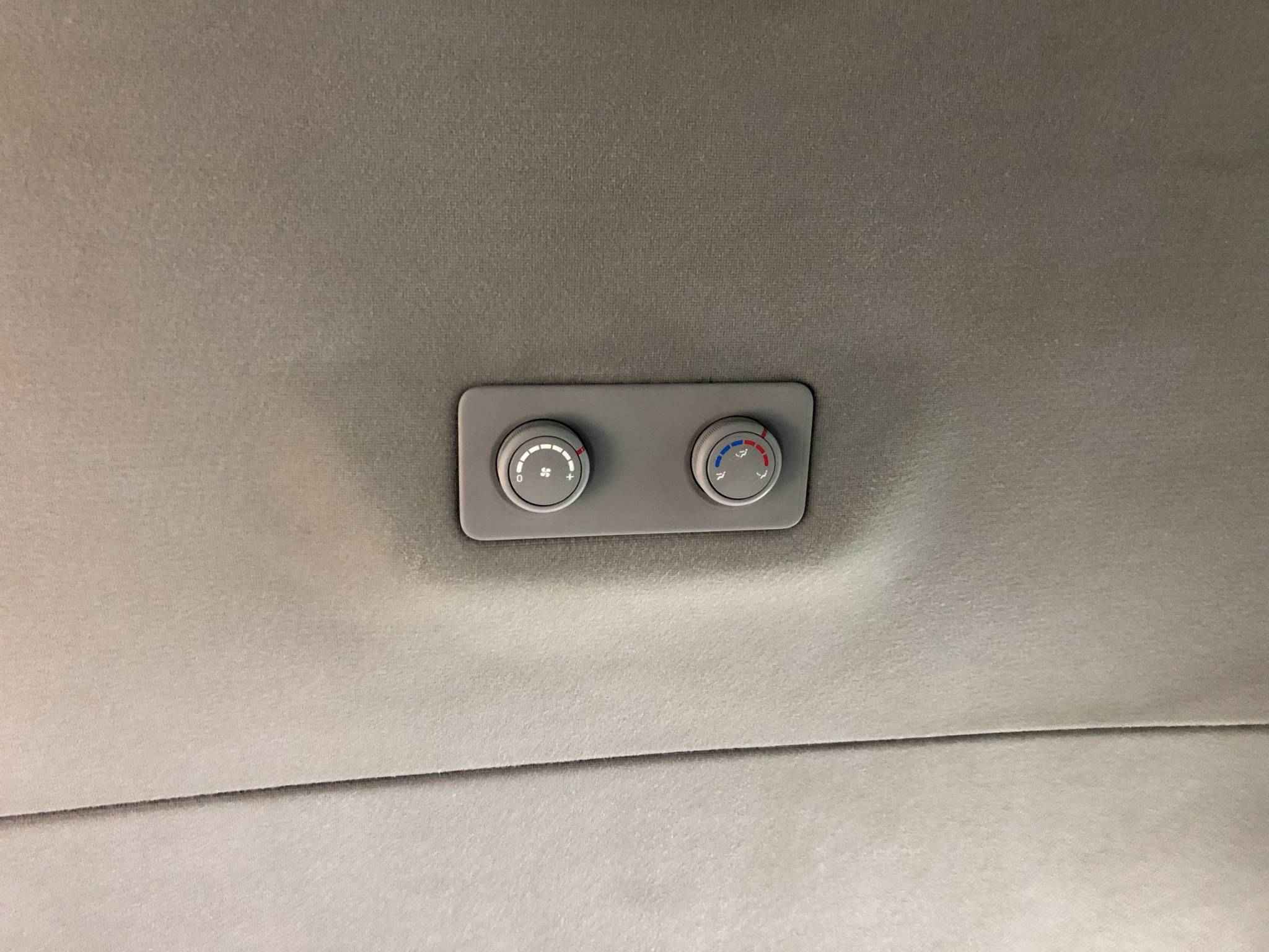 Hyundai Grand Starex, I