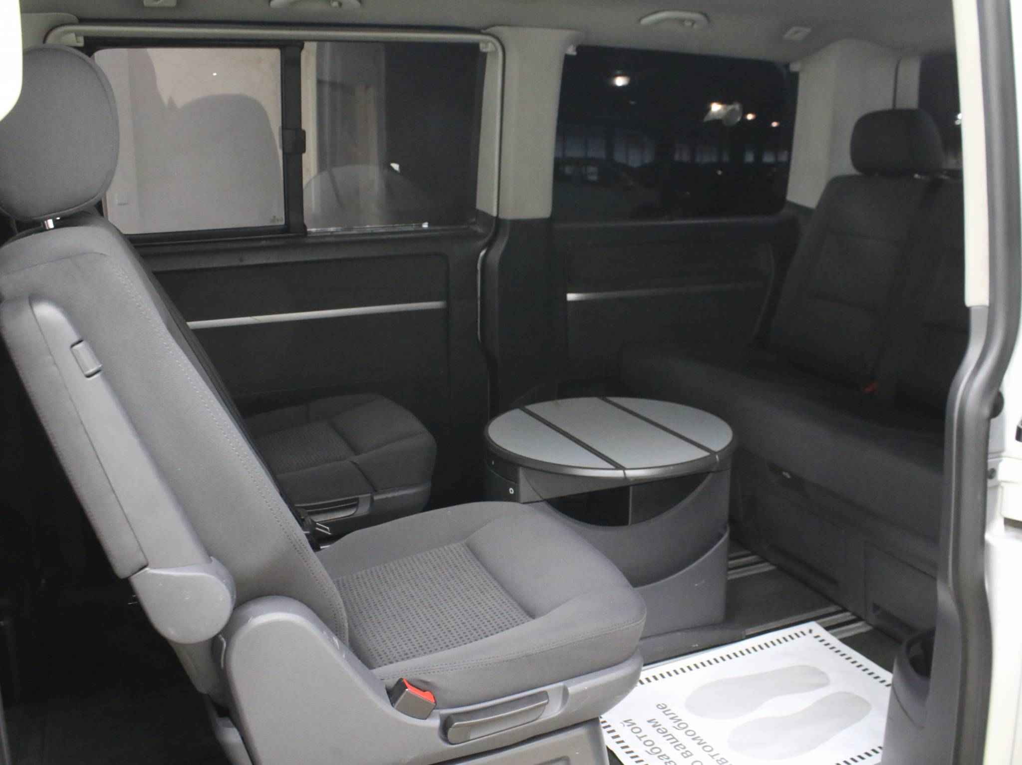 Volkswagen Multivan, T5