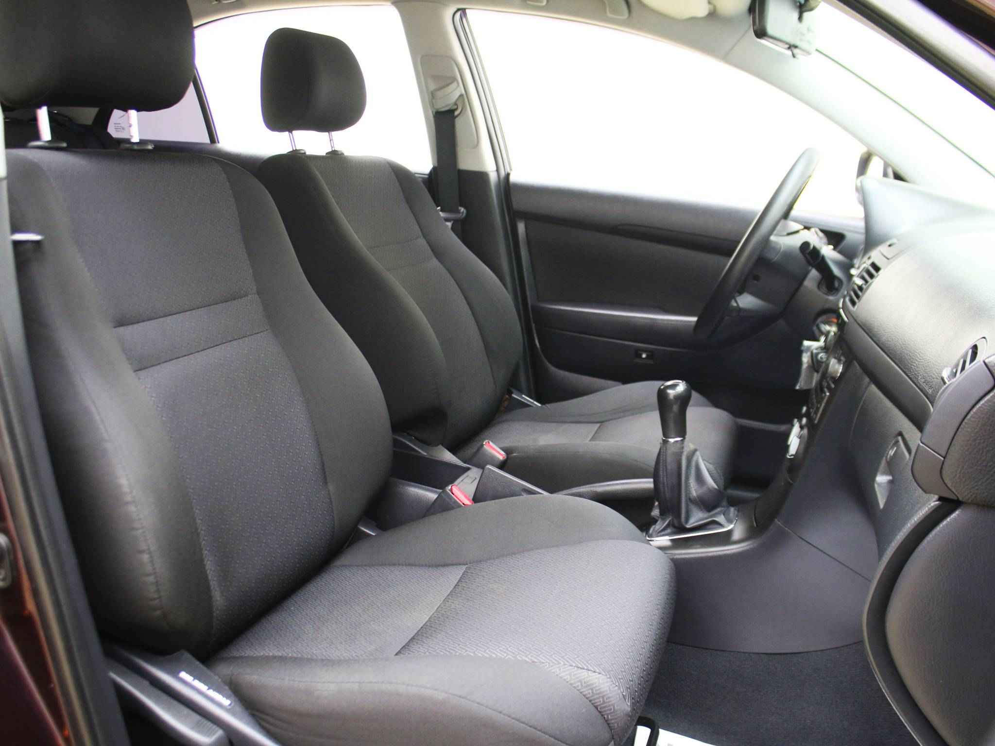 Toyota Avensis, II Рестайлинг