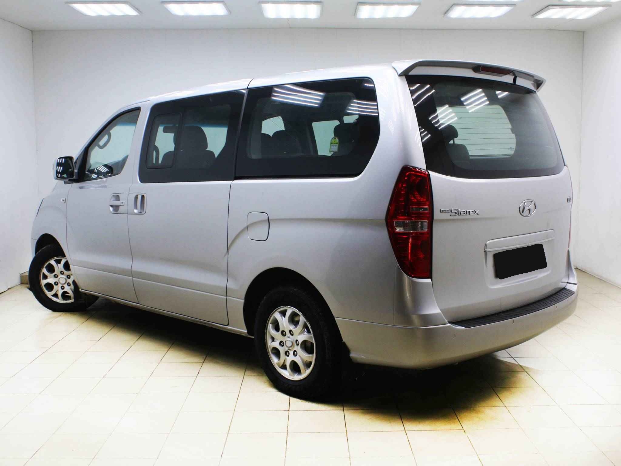 Hyundai Grand Starex, I