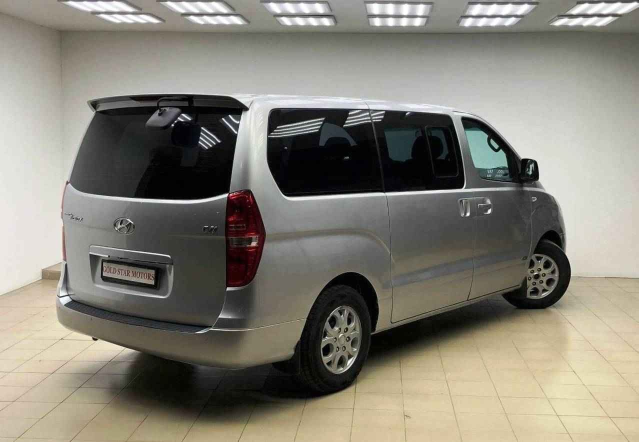 Hyundai Grand Starex, I