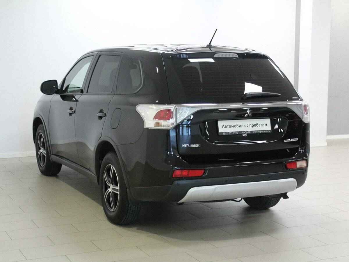 Mitsubishi Outlander, III