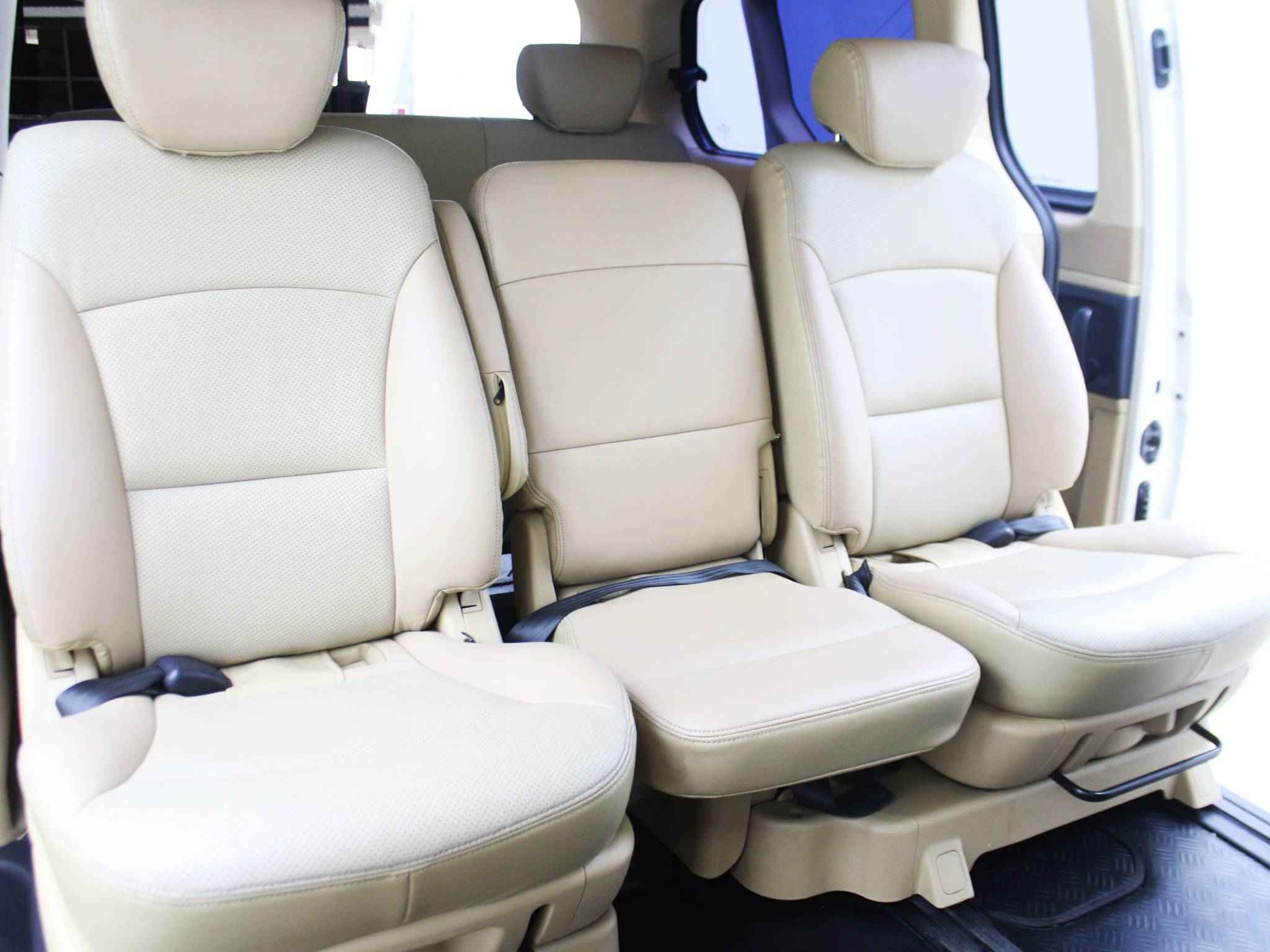 Hyundai Grand Starex, I