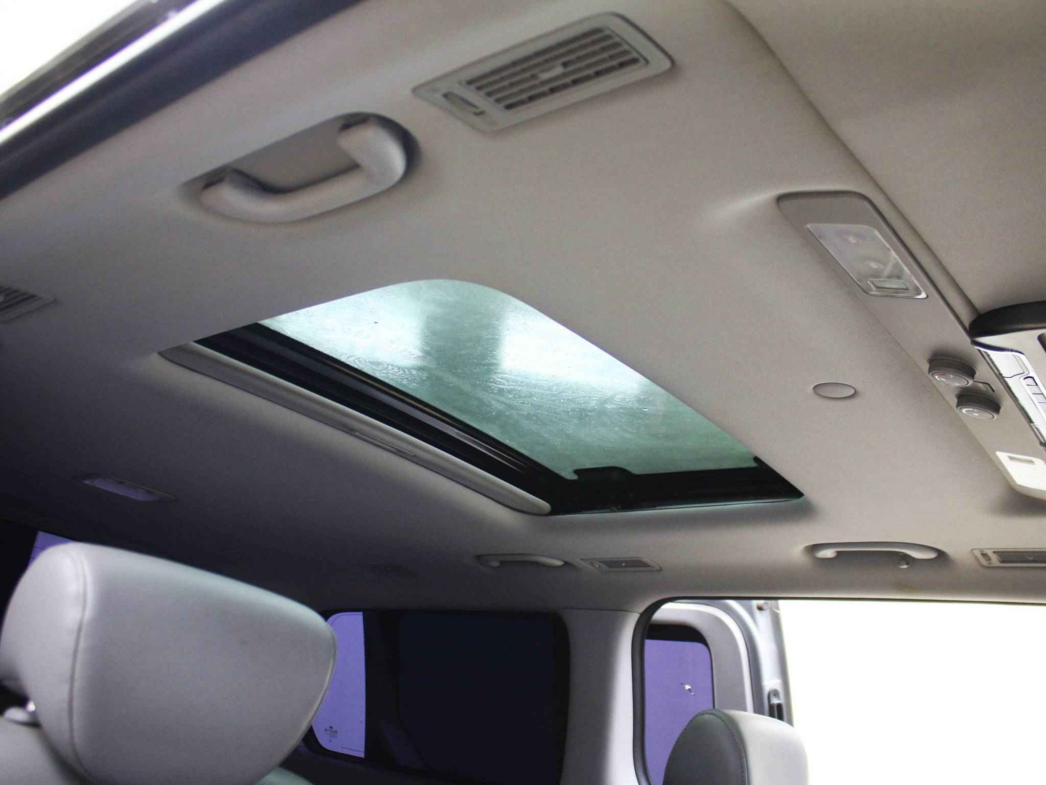 Hyundai Grand Starex, I