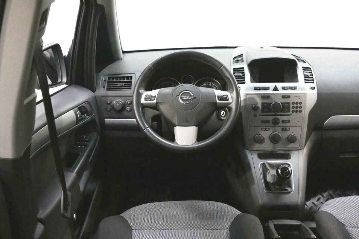 Opel Zafira, B Рестайлинг