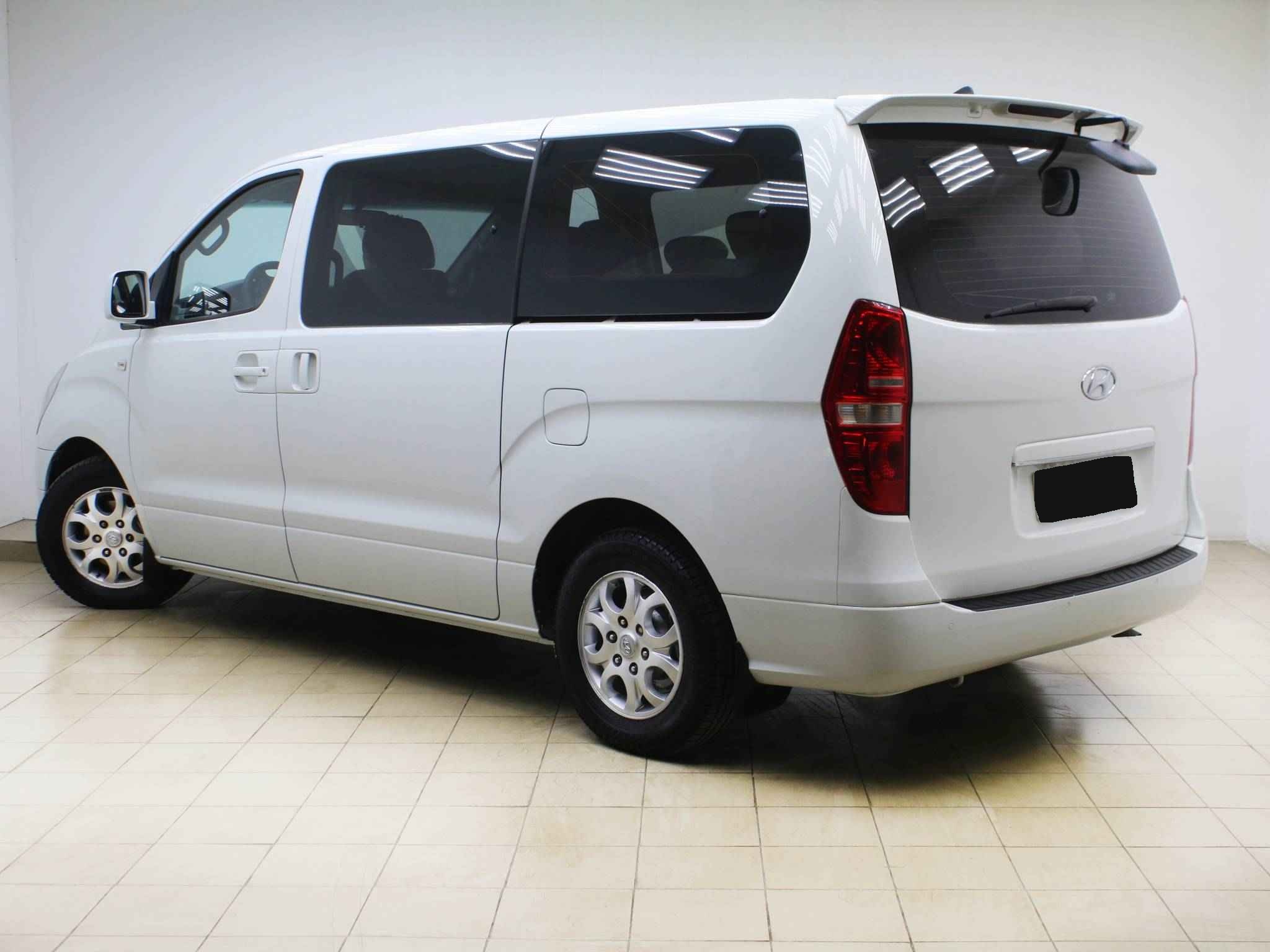 Hyundai Grand Starex, I