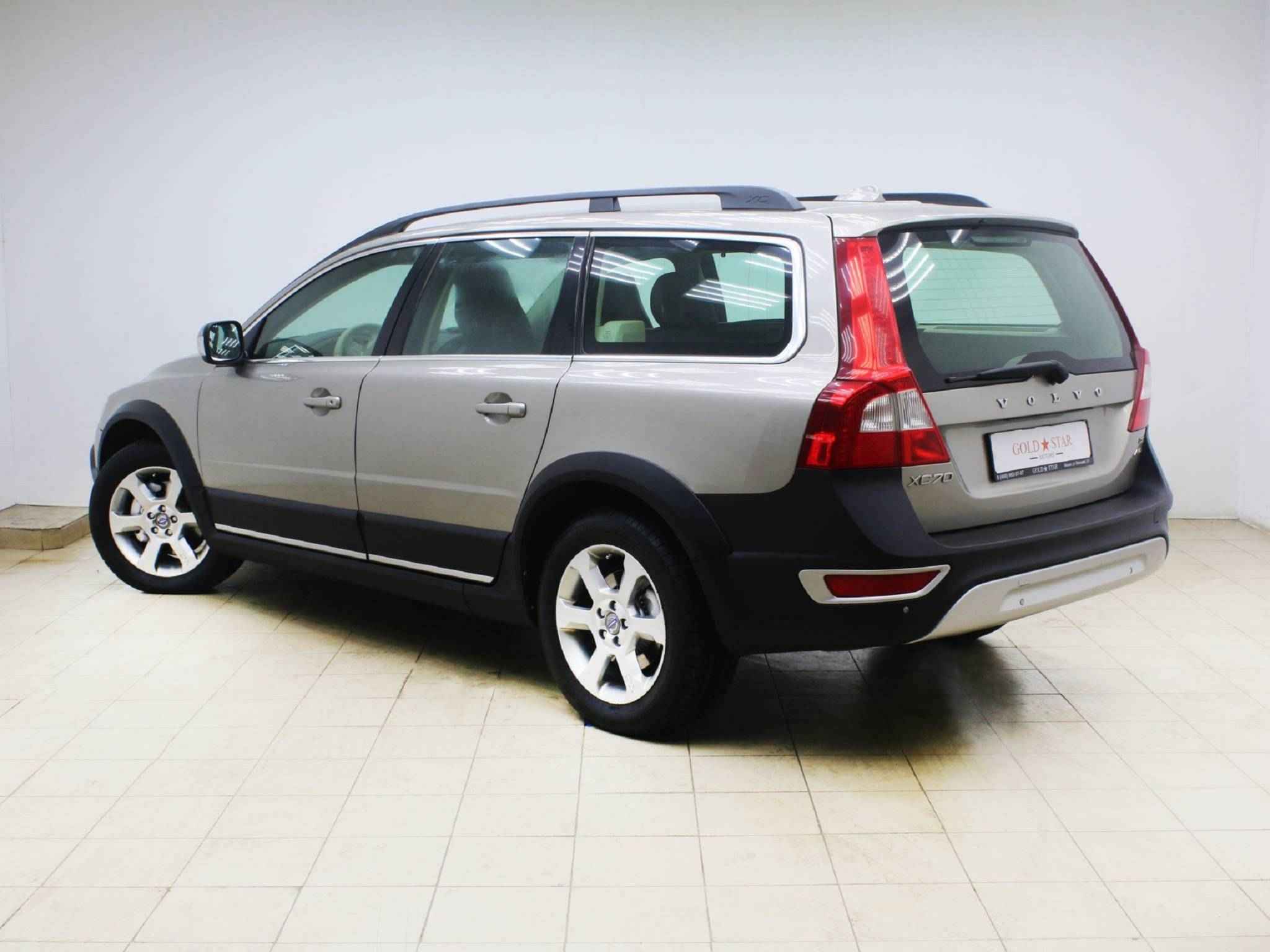 Volvo XC70, II