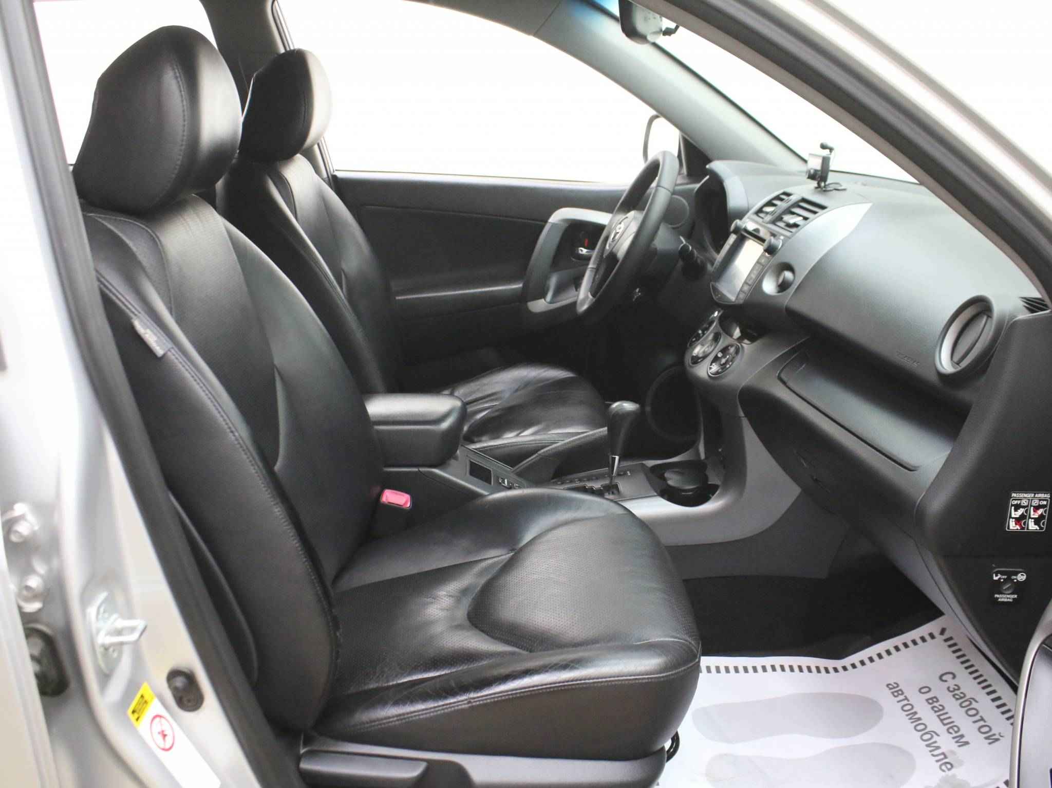 Toyota RAV4, III (XA30)